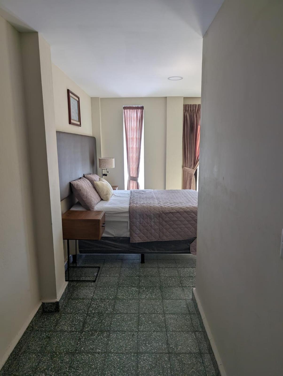 Hotel Abrego